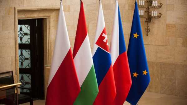 Slovakia asks Czechia to revive Visegrad to coordinate on migration, EU budget | INFBusiness.com
