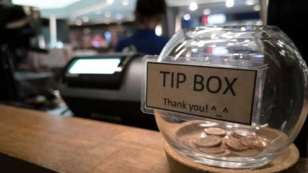 Bulgarian restaurant sector against taxing tips | INFBusiness.com