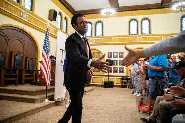 Vivek Ramaswamy Struggles to Win Over Iowans, Even With Free Meals | INFBusiness.com