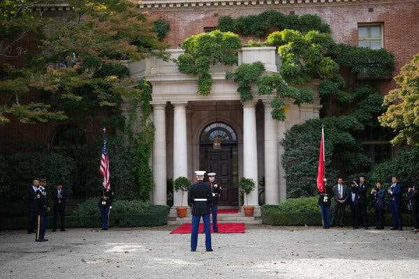 The Filoli Estate, Host to Biden and Xi, Has Hollywood History | INFBusiness.com