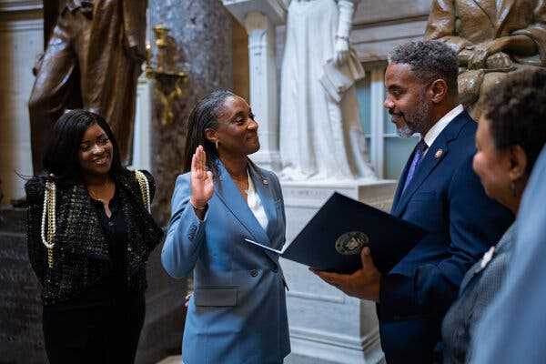 Laphonza Butler Just Got to the Senate, but She’s Not Planning to Stay Long | INFBusiness.com