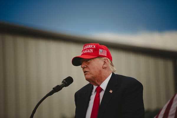 Talk of a Trump Dictatorship Charges the American Political Debate | INFBusiness.com