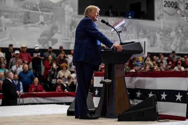 Trump and His Allies Descend on Iowa | INFBusiness.com