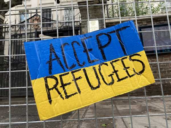 How to get Ukraine refugees to return home, once war is over | INFBusiness.com