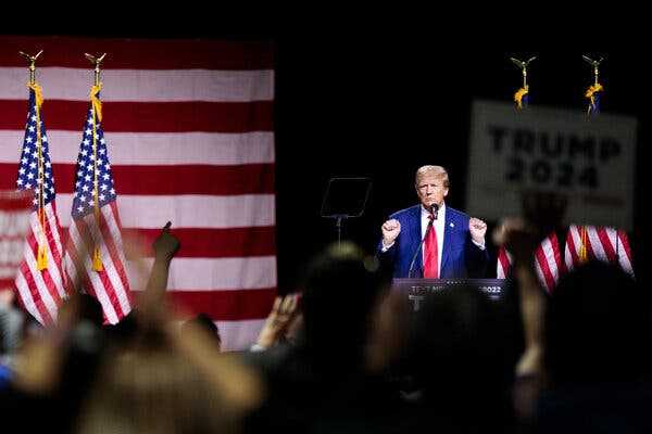 Trump Turns His Attention to Iowa as Caucuses Grow Near | INFBusiness.com