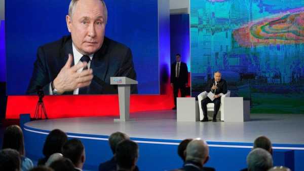 Vladimir Putin: Many Russians see no alternative candidate as election looms | INFBusiness.com