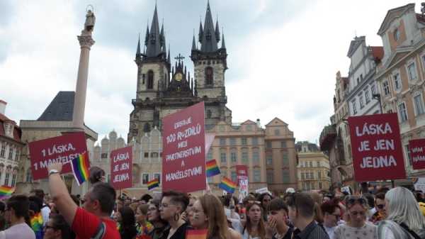 Czech lawmakers thwart same-sex marriage law | INFBusiness.com