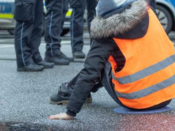 ‘Will remain unignorable’: German climate activists abandon street blockades | INFBusiness.com