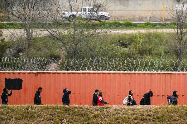 Illegal Border Crossings Plummeted in January