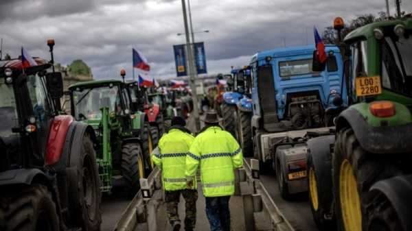 Pro-Russian forces hijack Czech farmers’ protest | INFBusiness.com