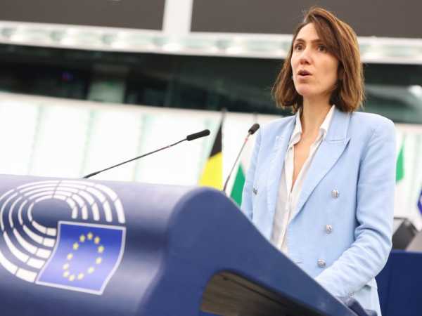 EU elections: Renew Europe’s Valérie Hayer to become Macron camp’s top candidate | INFBusiness.com