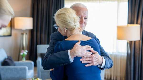 President Biden meets Alexei Navalny's widow and daughter | INFBusiness.com