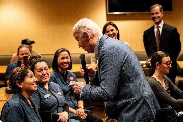 Biden Meets With Culinary Workers on Eve of Nevada Primary | INFBusiness.com