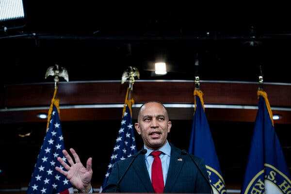 Jeffries Weighs How to Force Ukraine Aid Vote While Keeping Democrats United | INFBusiness.com