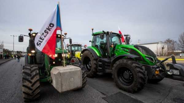 Czech farmers continue to protest, remaining peaceful | INFBusiness.com