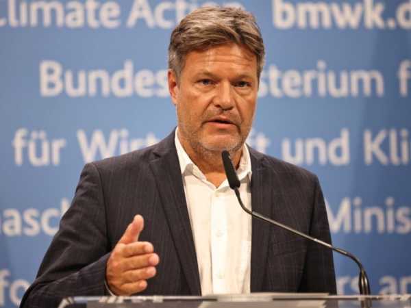Debt or no debt? German coalition parties drift further apart | INFBusiness.com