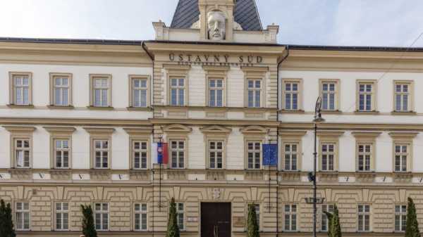 Slovak court halts criminal code reforms amid EU fund suspension threat | INFBusiness.com