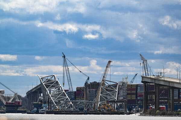 Body of Third Victim in Bridge Collapse Is Recovered, Officials Say | INFBusiness.com