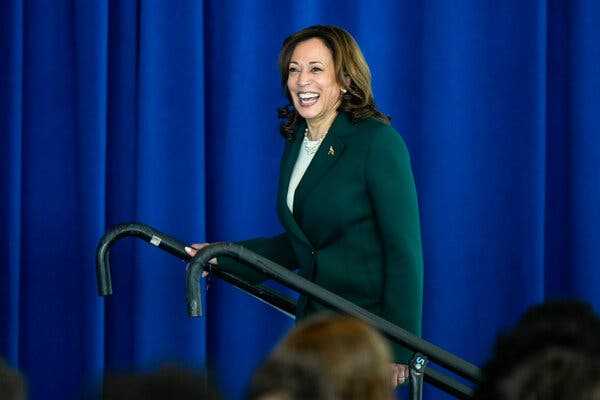 Kamala Harris Courts Union Members, an Up-for-Grabs Group of Voters | INFBusiness.com