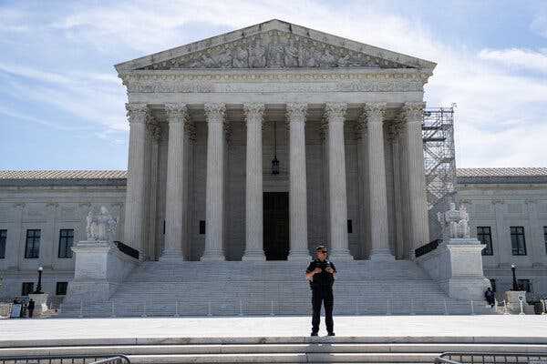 Supreme Court Allows Suit Over Arrest Said to Be Politically Motivated