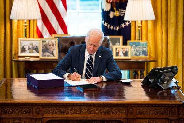 Biden’s Stimulus Juiced the Economy, but Its Political Effects Are Muddled | INFBusiness.com