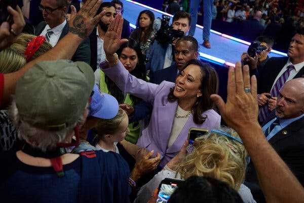 Kamala Harris Pledges to End Federal Taxes on Tips at Las Vegas Rally | INFBusiness.com