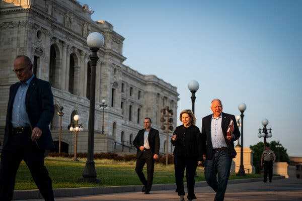 Who Is Gwen Walz, the Wife of Tim Walz? | INFBusiness.com