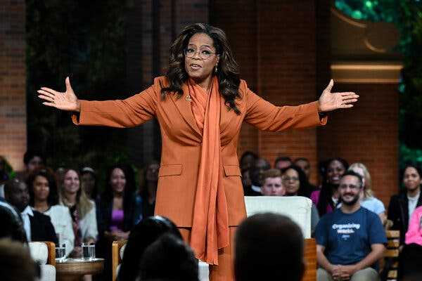 Criticizing Oprah, Trump Falsely Claims He Appeared on Her Show’s Final Week