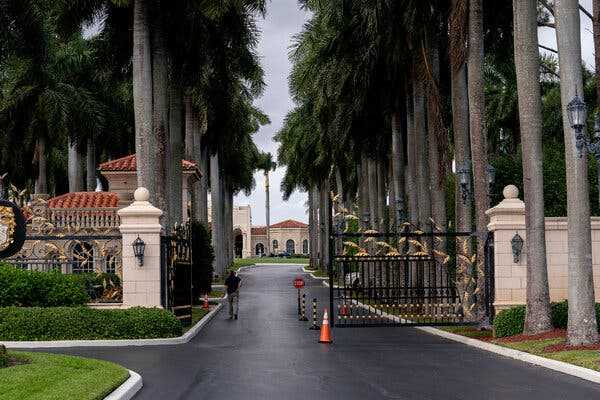 Trump Safe After Shooting Reported at His Golf Course in Florida | INFBusiness.com