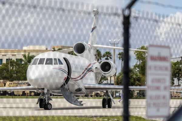 U.S. Seized an Airplane Owned by Venezuela’s Nicolás Maduro