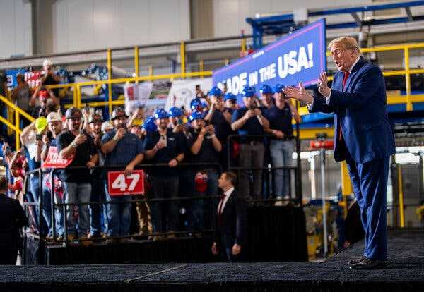 Trump Criticizes Harris on the Border and the Economy in Michigan | INFBusiness.com