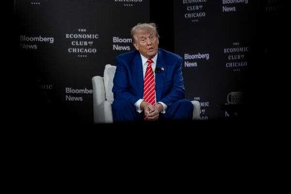 In Bloomberg Interview, Trump Declines to Comment on Speaking With Putin