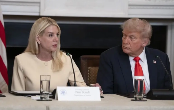 © EPA/ CHRIS KLEPONIS / POOL Such statements have become one of the most frank attempts to overcome restrictions on the influence of the US president in law enforcement investigations. In the US, Trump demands that his political enemies be held accountable — Released new statements | INFBusiness.com