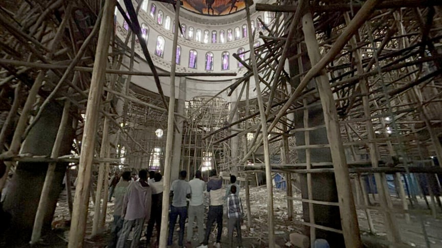 Наслідки обвалу будівельних конструкцій у православній церкві Ареті Маріам, Ефіопія, 1 жовтня 2025 року