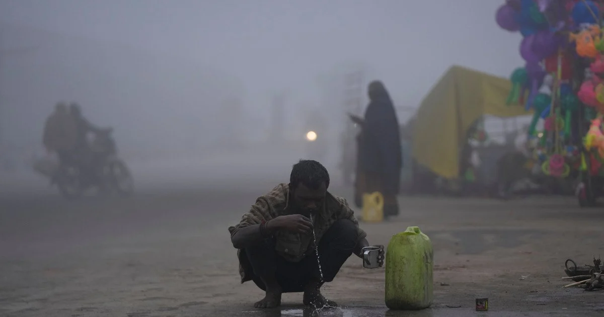 India Water Poisoning: Ten Dead, Hundreds Hurt