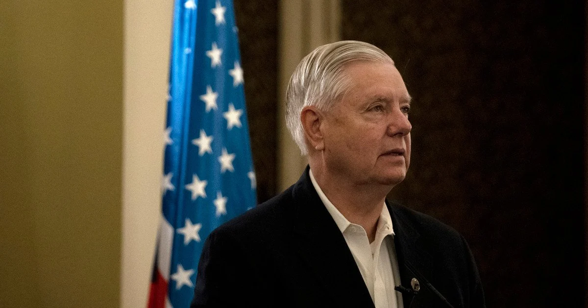 Lindsey Graham. Ліндсі Грем.