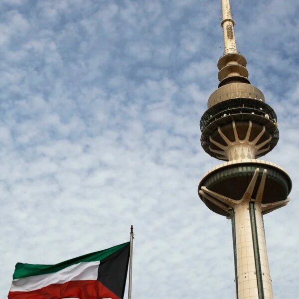 Skyfall of Weary Birds: Unveiling the Truth Behind World’s Hottest City