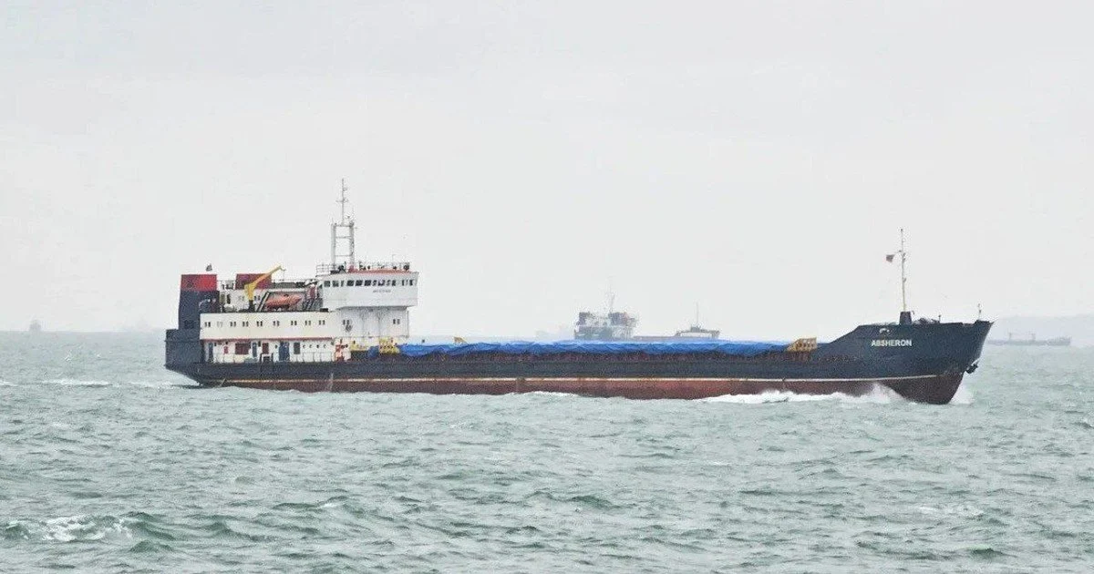 Cargo ship in the Caspian Sea Вантажне судно в Каспійському морі