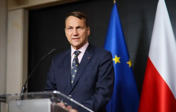 Sikorsky Slammed Orban Over Ukraine Stance