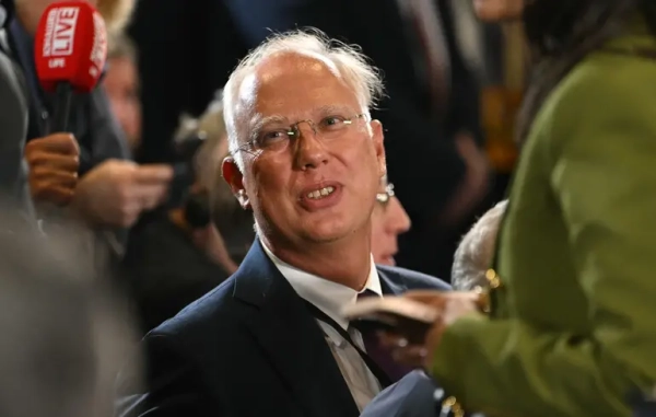 Dmitriev, Putin’s envoy, to engage US team in Geneva, but sidesteps three-way discussions.