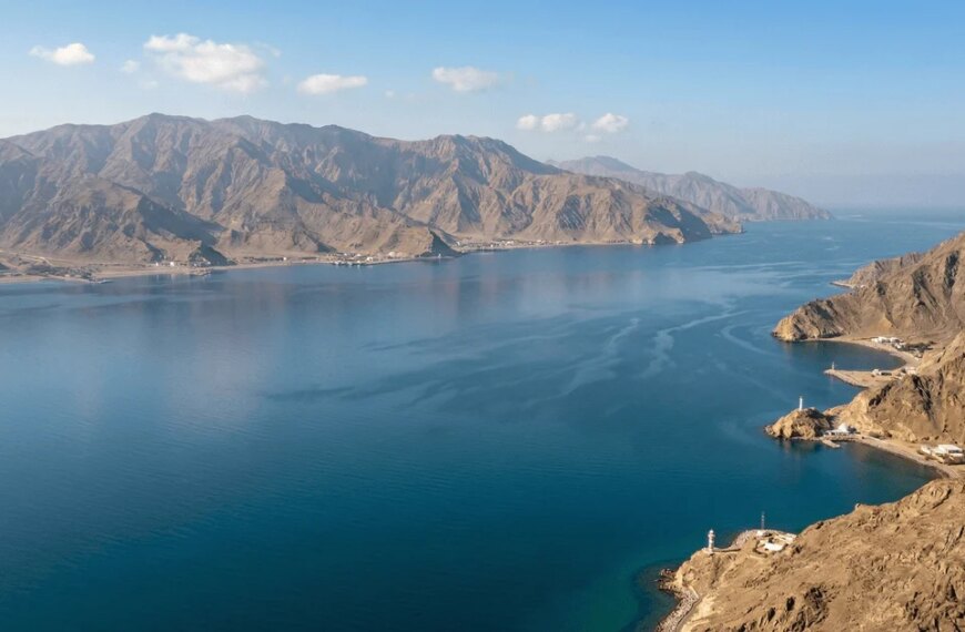 Hormuz Strait: Definition and Global Economic Significance of its Blockage