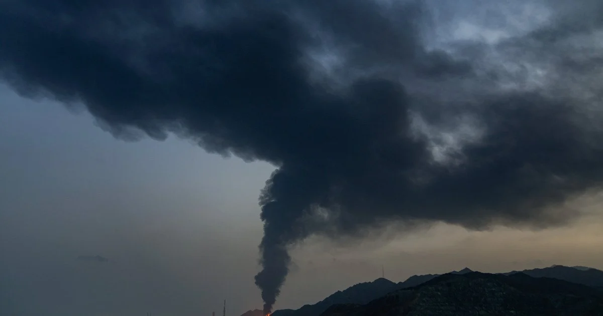 Наслідки атаки безпілотника в ОАЕ.