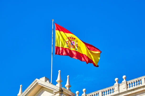 Spain sends frigate 