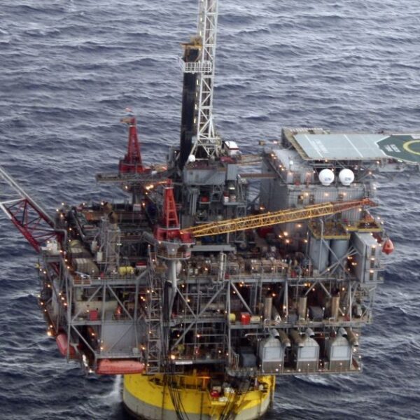 US Grants India Temporary Russian Oil Access: A Breakdown