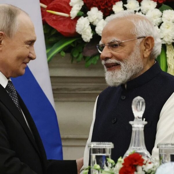 Trump’s Iran Stance Recruits Another Putin Supporter – Reuters