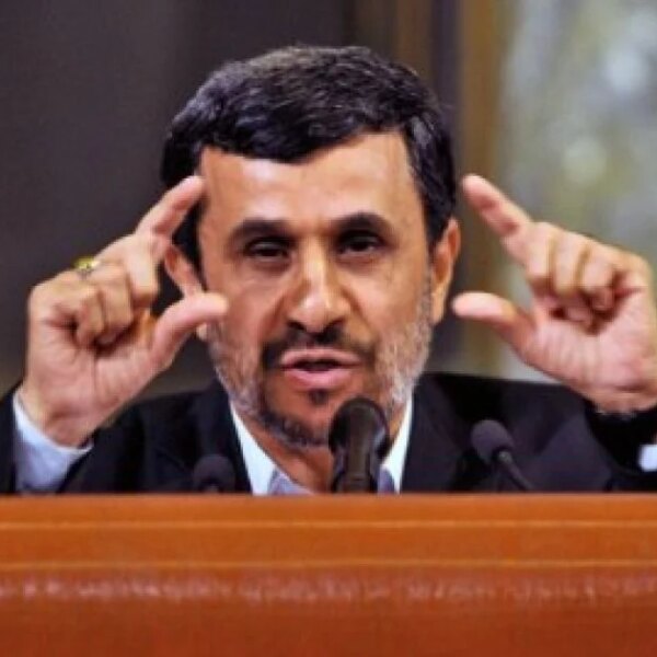 Former Iranian Leader Dies in Raids, Say News Outlets