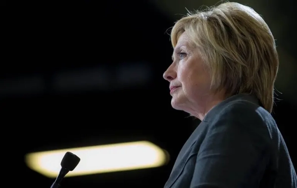 Hillary Clinton Calls for Trump’s Epstein Testimony