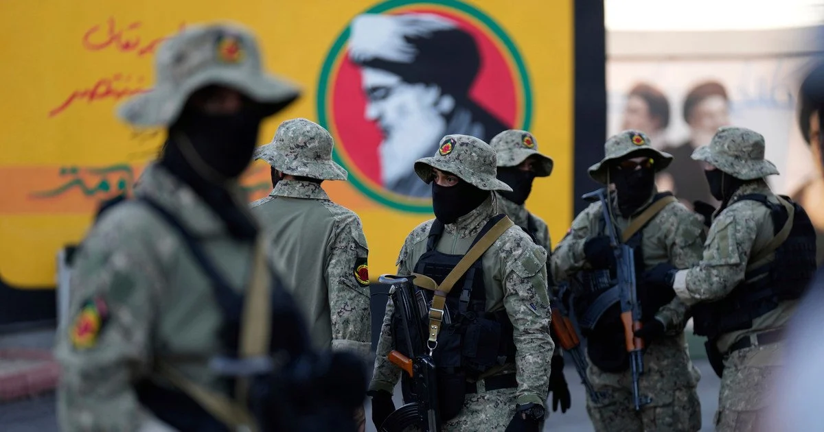 Iranian military Іранські військові