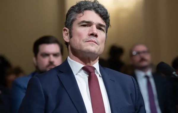 Ex-Official Probed After Trump Ire, Iran Tensions