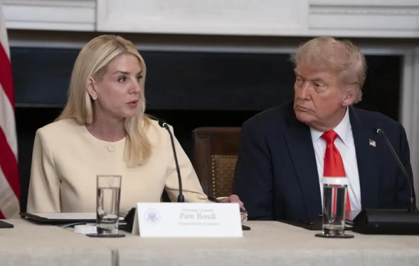 Trump Eyes Bondi Ouster – US Leader Mulls AG Dismissal